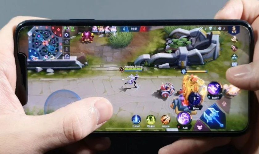 Nên chọn máy nào để chơi game?