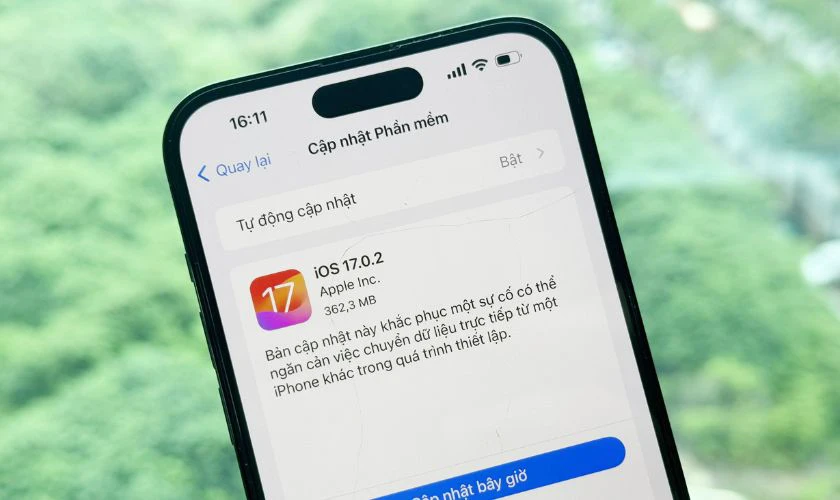 iPhone 12 bị lỗi sau khi cập nhật iOS hoặc jailbreak