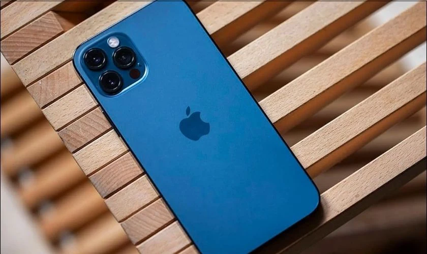iPhone 12 Pro Max bị khai tử chưa?