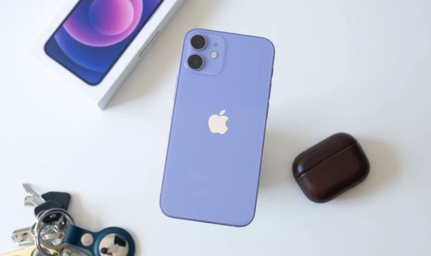 iPhone 12 màu tím phù hợp với người mệnh gì