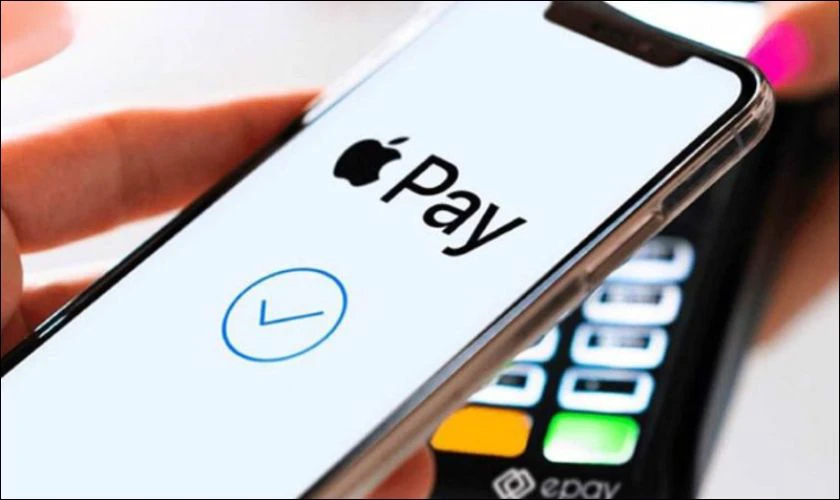 Sử dụng NFC trên iPhone 12 để thanh toán Apple Pay