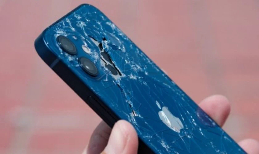 Lỗi phần cứng ăng-ten NFC trên iPhone 12