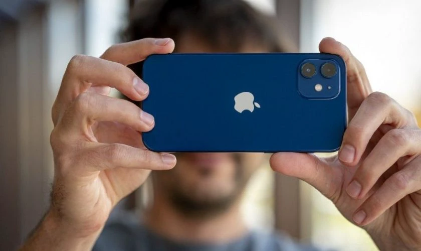 Tại sao iPhone 12 Pro không có bản 64GB?