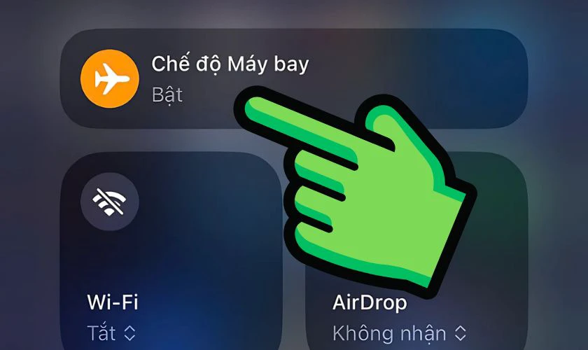 Bật chế độ máy bay khi không cần dùng kết nối