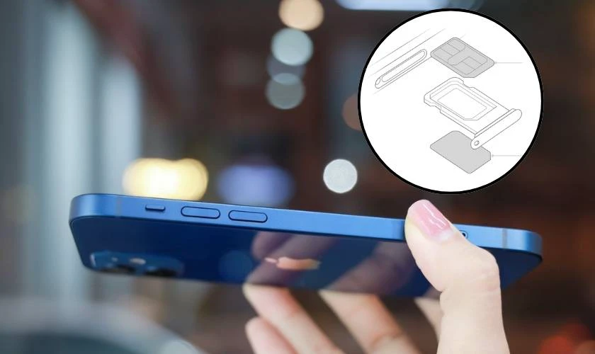 Lật ngược khay SIM lại và đặt SIM thứ hai vào mặt trên của khay