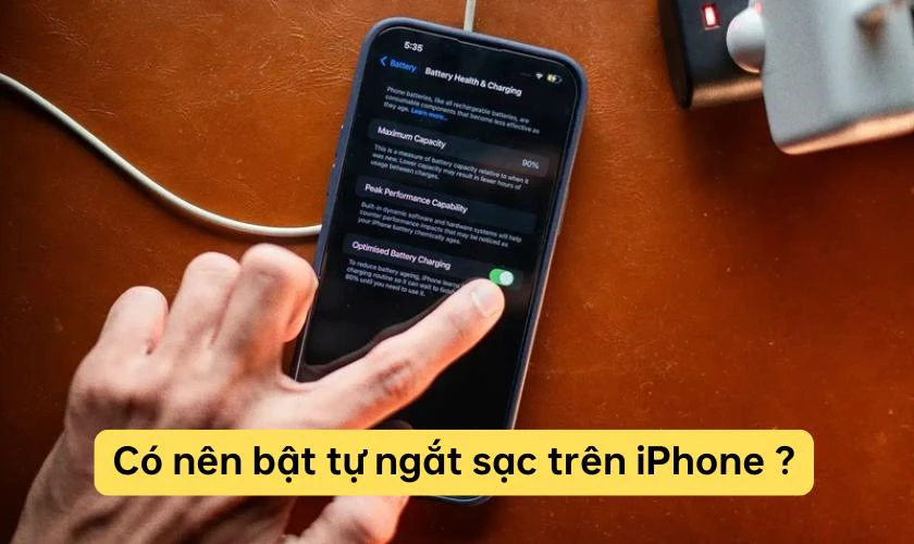 Có nên bật tự ngắt sạc trên iPhone 12 Pro Max không