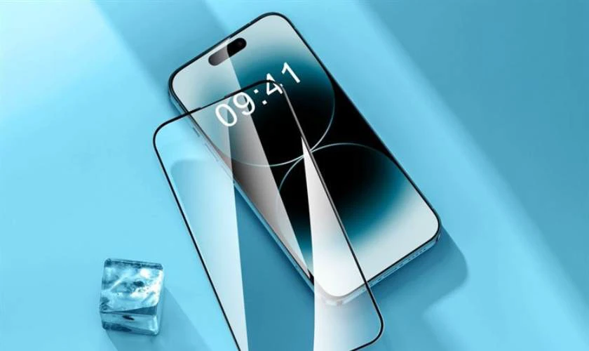Có nên dán cường lực, dán lưng cho iPhone 12 Pro Max?
