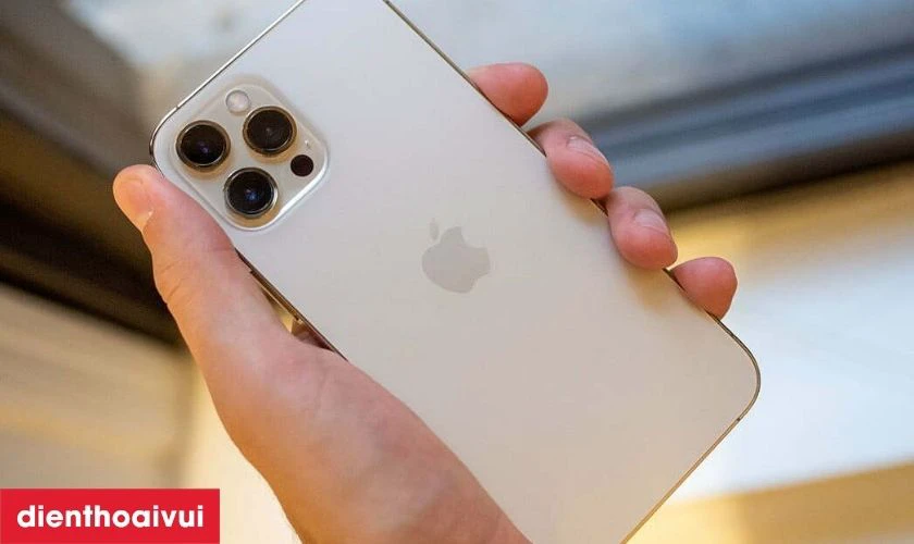 iPhone 12 Pro Max cũ có tính năng gì?