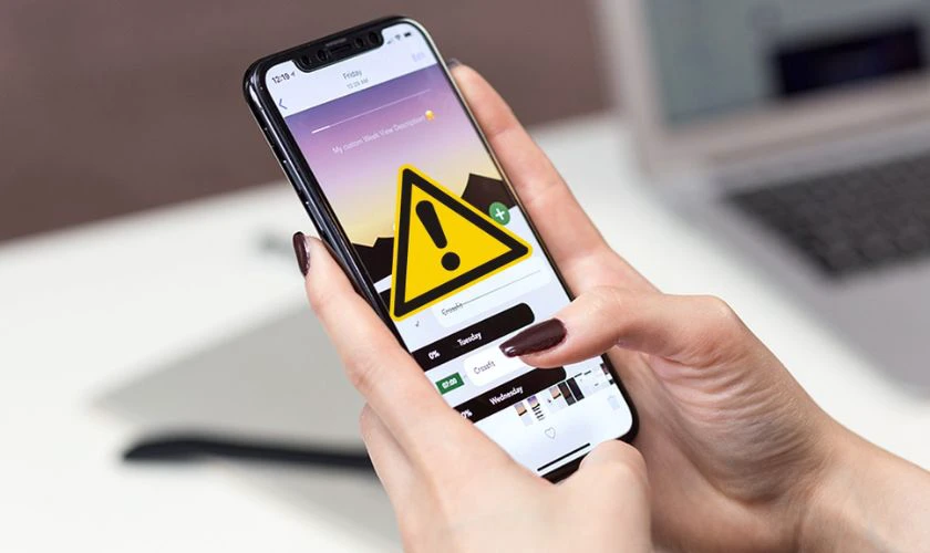 iPhone 14 bị đơ màn hình không tắt nguồn được là gì?