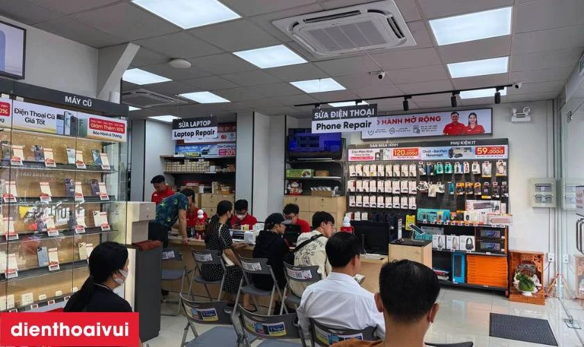 Mua điện thoại cũ giá rẻ tại Điện Thoại Vui