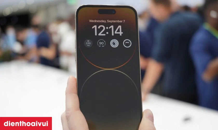 Màn hình ProMotion 120Hz với Always-On Display