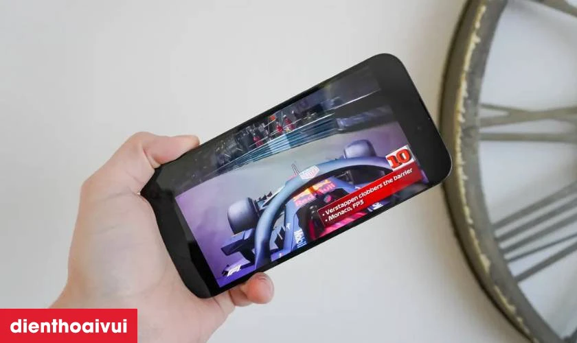 Hiệu năng mạnh mẽ với chip A16 Bionic