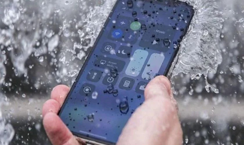 Mẹo hạn chế iPhone 14 Pro Max bị chớp màn hình