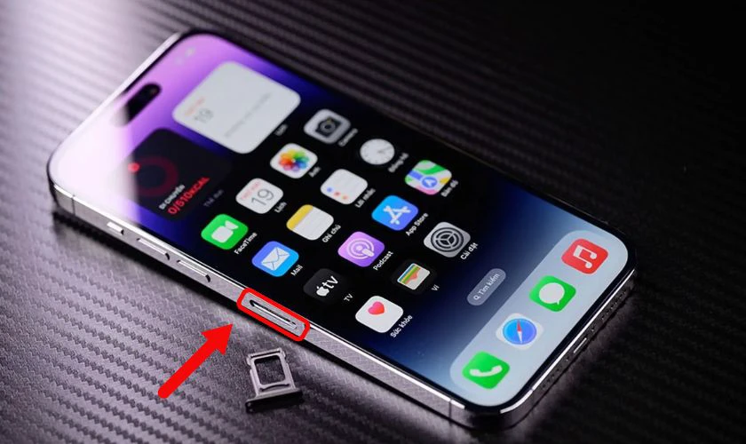 Cách nhận biết iPhone 14 Pro Max có khe SIM không