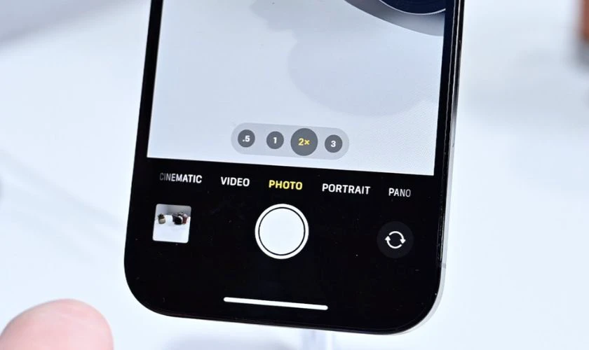 iPhone 14 zoom được bao nhiêu x