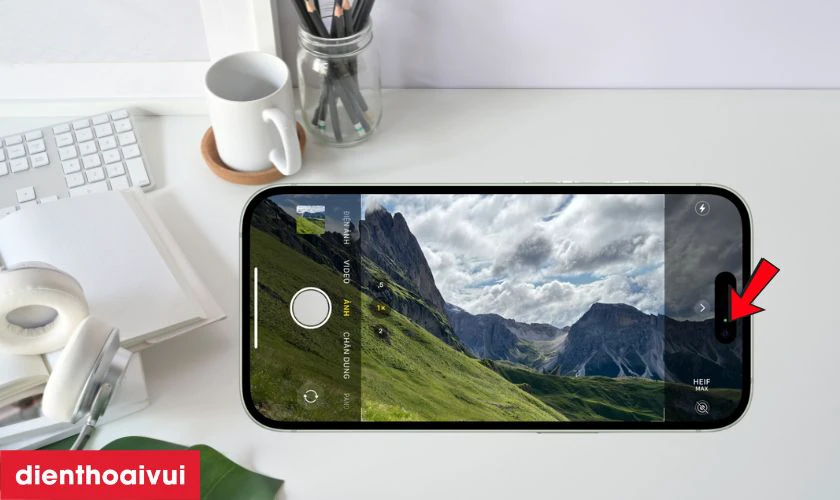 iPhone 15 512GB cũ đẹp sở hữu camera chính 48MP