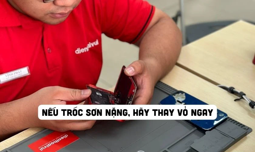 iPhone 15 bị tróc sơn: Khi nào cần thay vỏ?