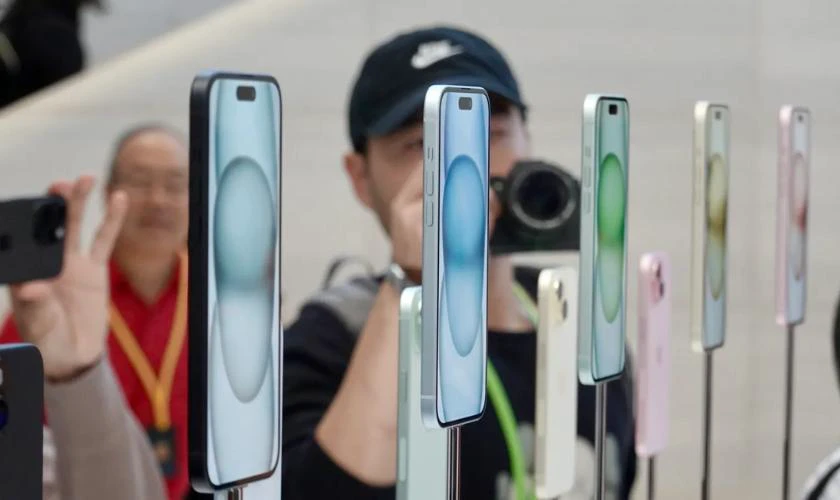 iPhone 15 bị lỗi màn hình: Có còn đáng mua?