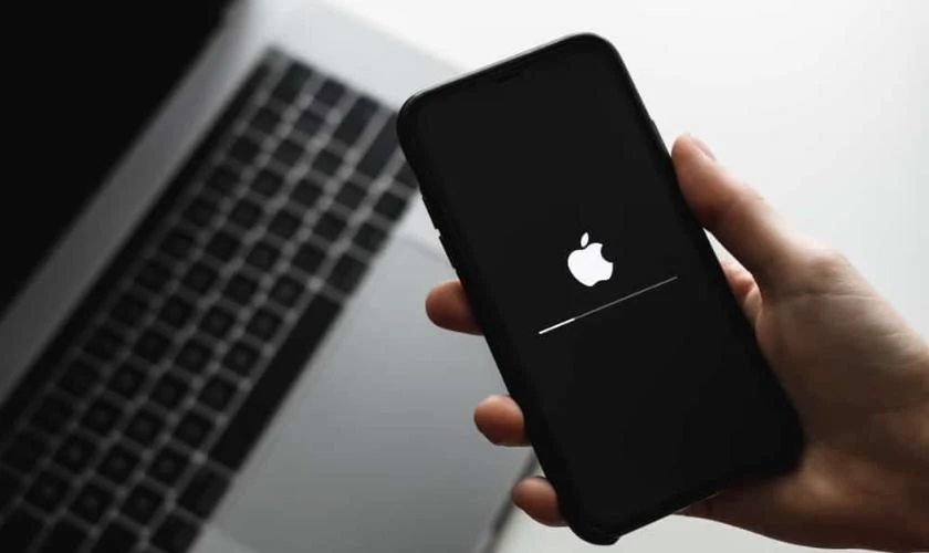 Khôi phục cài đặt gốc trên iPhone 15 Pro Max