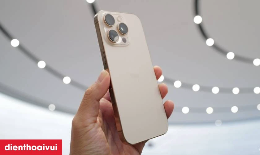 Điểm nổi bật của iPhone 16 Pro Max 256GB 2 SIM - Cũ trầy xước