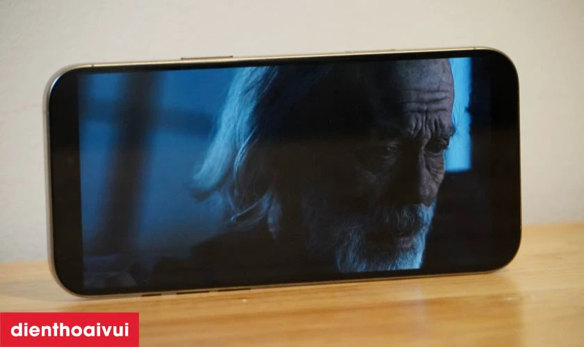 Dung lượng pin lớn có khả năng xem video tới 33 giờ