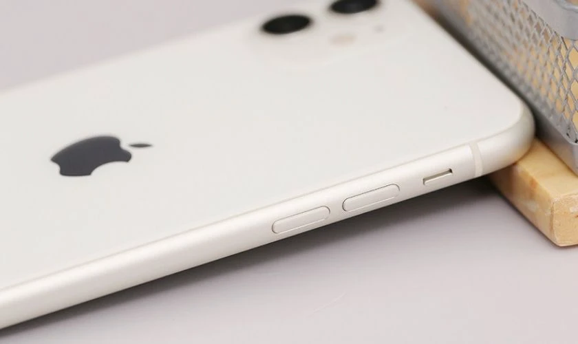 iPhone 11 Series màu trắng