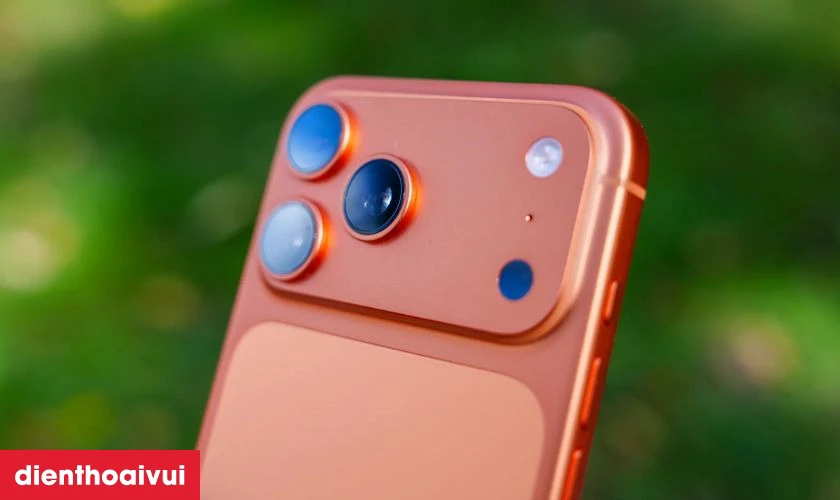 Hệ thống camera 48MP với zoom quang học 8x