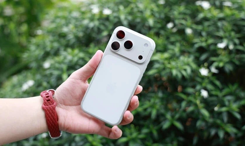 iPhone 17 Pro Max có màu trắng không?