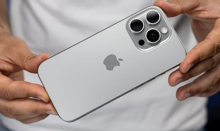 iPhone 16 Pro Max màu Trắng Titan