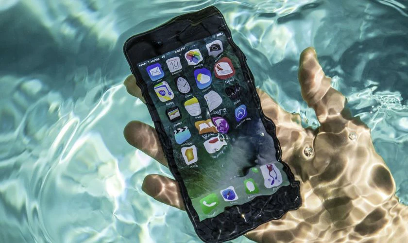 iPhone 7, 7 Plus có chống nước không?