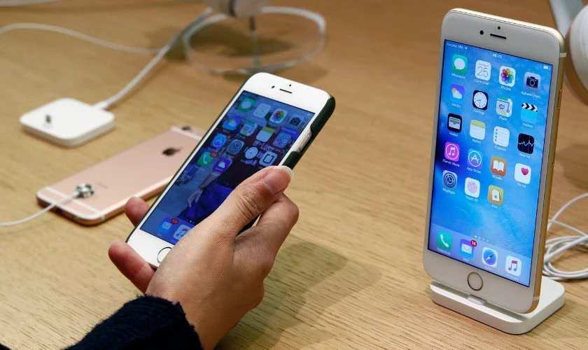 Tốc độ sạc nhanh iPhone 8 Plus có còn đáng mua
