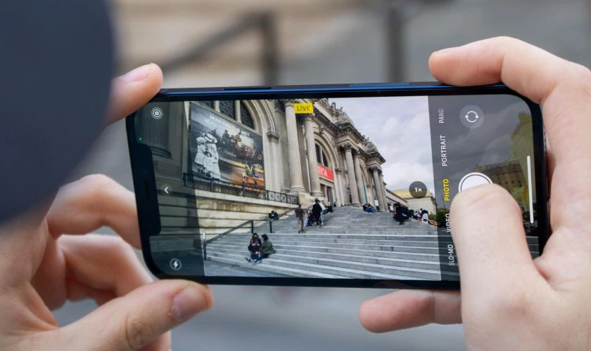 Khả năng chụp ảnh, quay video phục vụ học tập