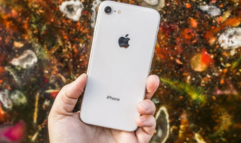15 iPhone cũ làm máy phụ giá tốt nên mua