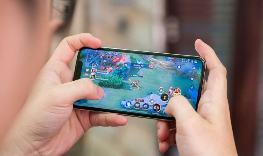 iPhone cũ làm máy phụ rẻ