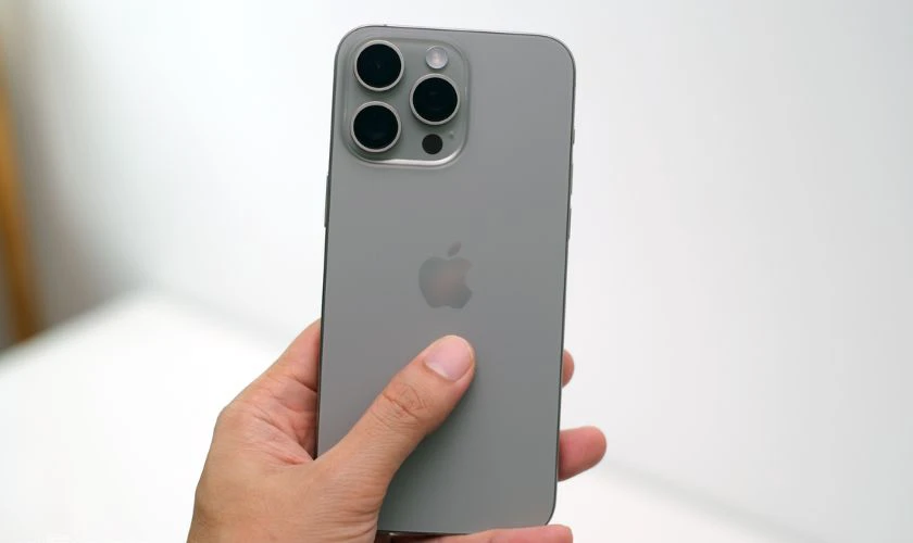iPhone 15 Pro Max – Flagship cao cấp, camera vượt trội