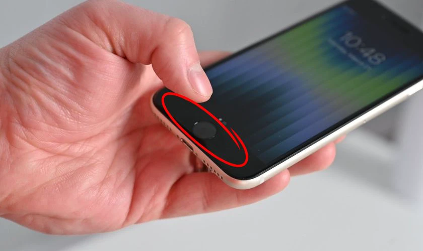 iPhone SE 2020 có Touch ID không?
