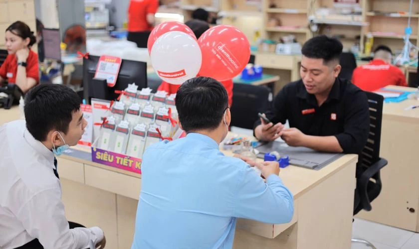 Điện Thoại Vui - Địa chỉ thay pin iPhone chính hãng giá tốt