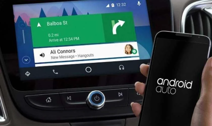 Cách kết nối điện thoại với ô tô bằng Android Auto