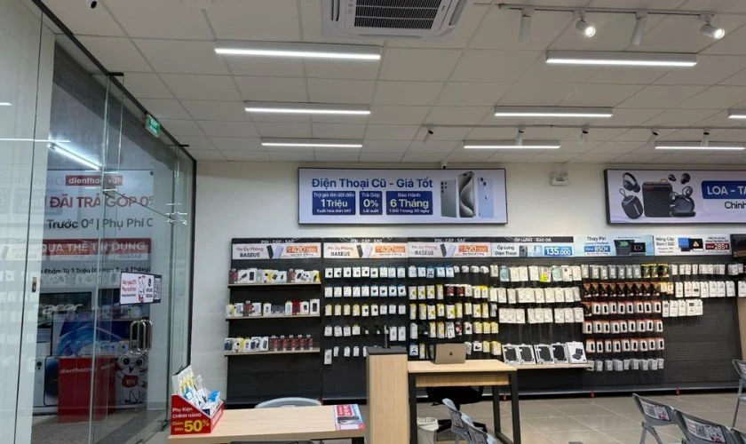 Điện Thoại Vui c&ograve;n cung cấp nhiều loại phụ kiện c&ocirc;ng nghệ