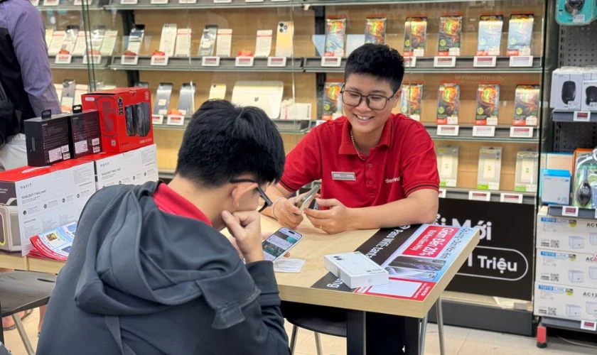 Điện Thoại Vui cung cấp phụ kiện chính hãng