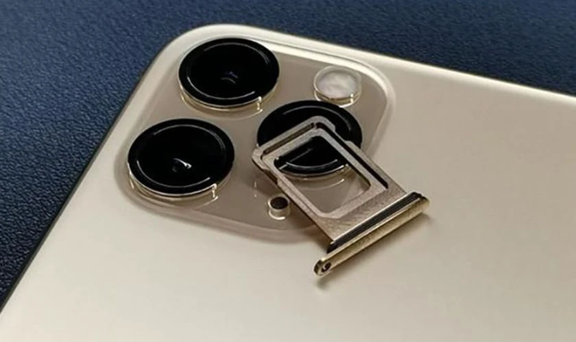Khay SIM iPhone 15 Pro Max không có iMei là iPhone thật hay giả