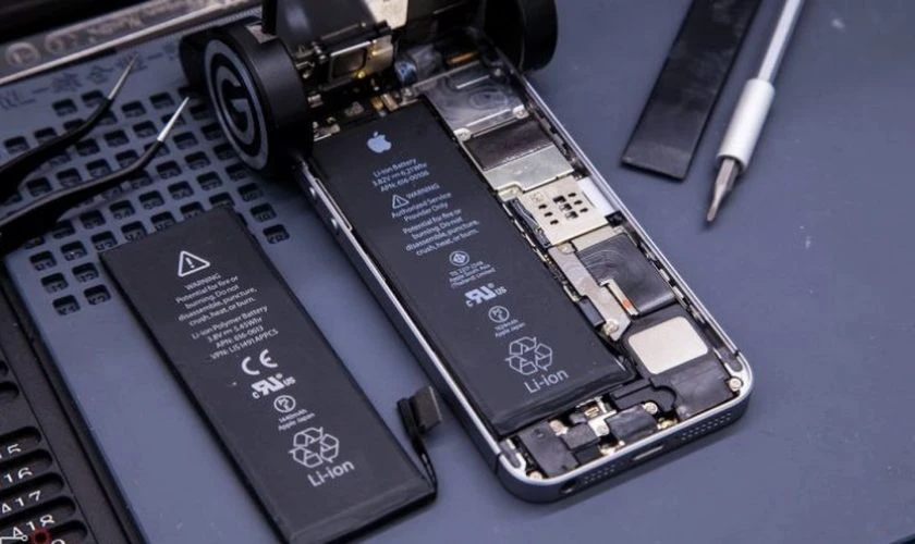 Pin chính hãng Apple thay cho iPhone 11