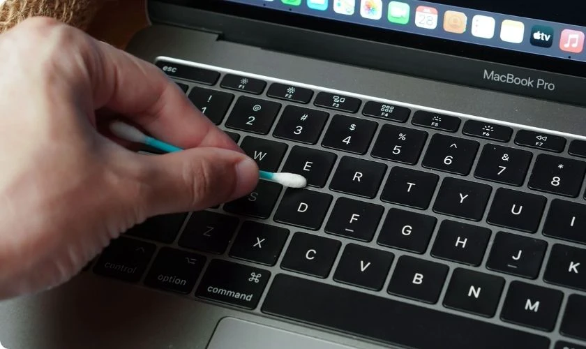 Mẹo hạn chế lỗi Không gõ được ký tự @ # $ ^ & * ( ) trên MacBook Air