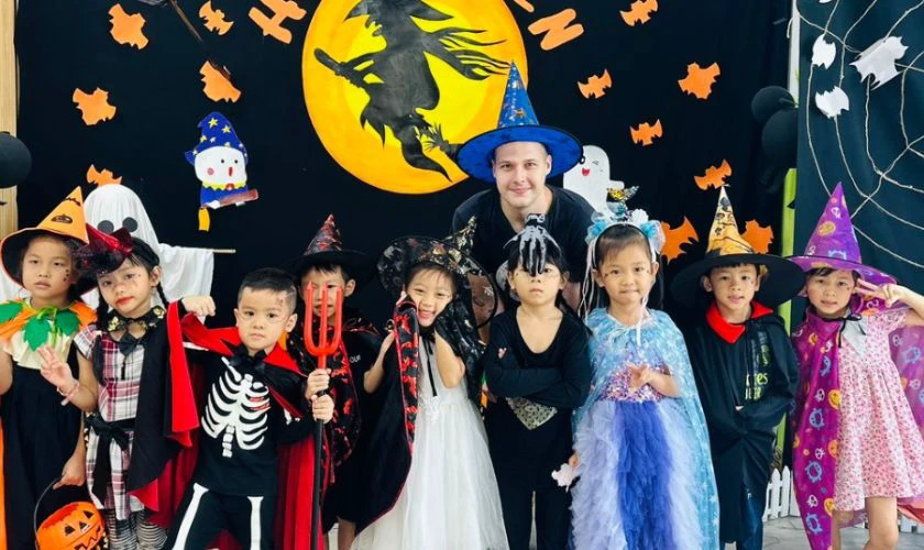 Kịch bản Halloween cho trẻ mầm non ở hội trường