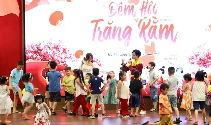 Tăng cường sự tương tác với khán giả để khiến ngày hội trở nên sôi động