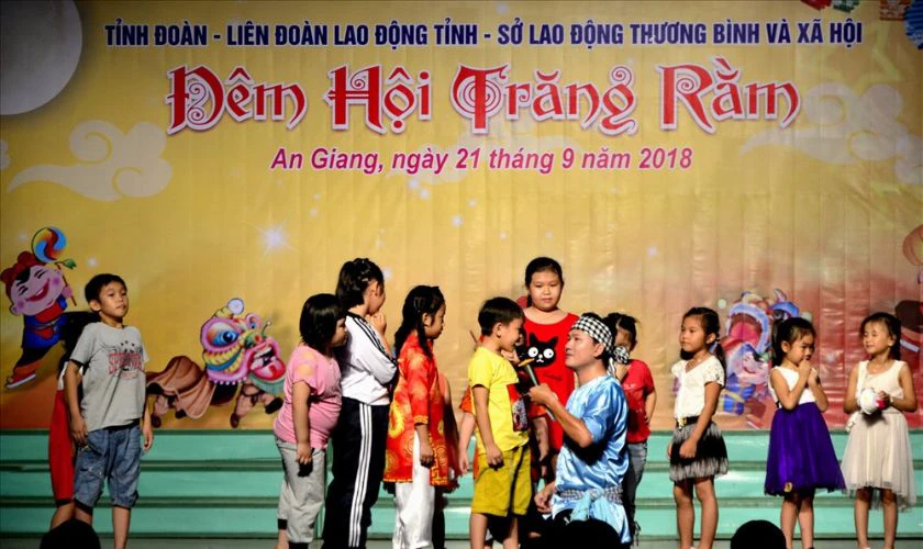 Kịch bản Trung Thu dẫn dắt văn nghệ hay tham khảo