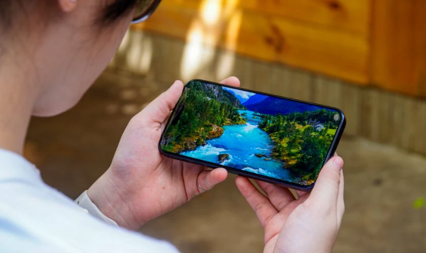 Kích thước iPhone 15 Pro Max có ưu điểm gì?