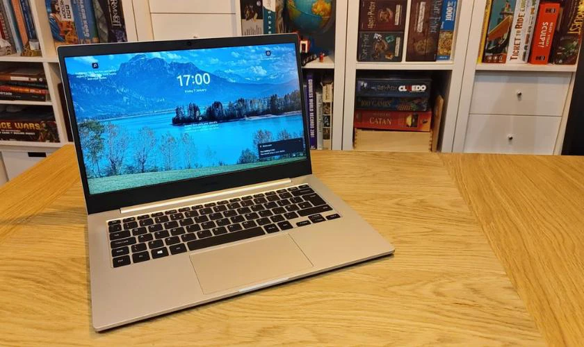 Samsung Galaxy Book2 Go (Snapdragon 7c+ Gen 3)