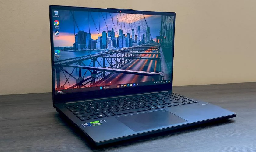 Asus là thương hiệu laptop rất được ưa chuộng tại Việt Nam