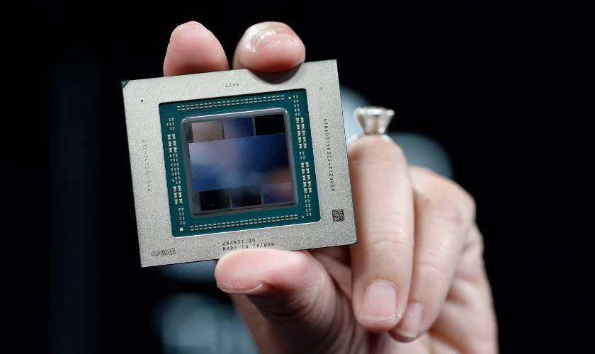 GPU card on hoặc card rời đều được